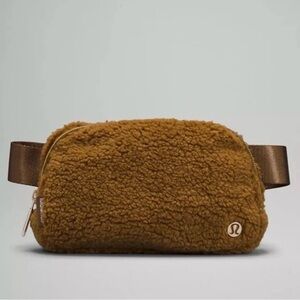 Lululemon Everywhere Belt Bag 1L Fleece Brown Burnt Caramel Gold Hardware